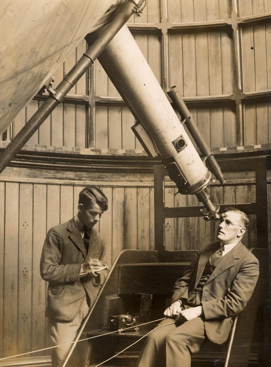 Doodson at work in the observatory